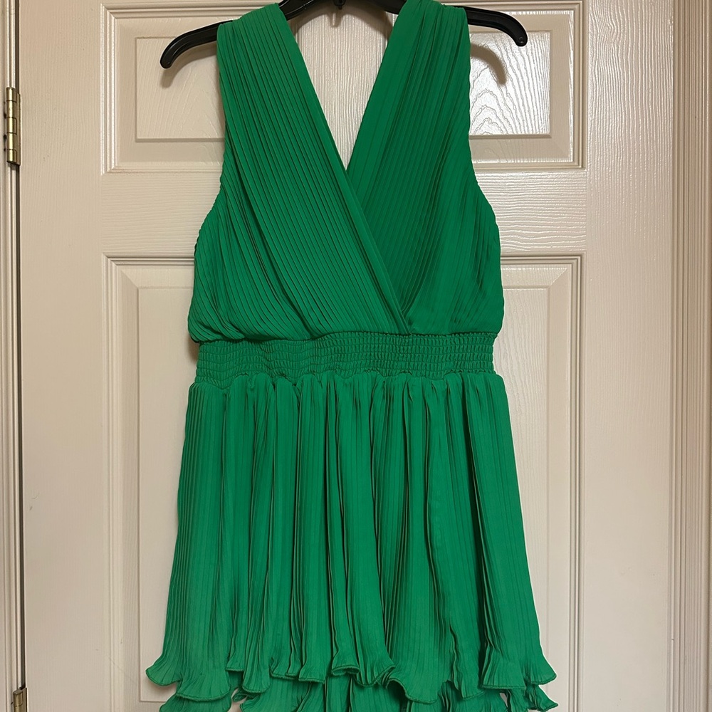 Green Sleeveless Pleated Flouncy Romper